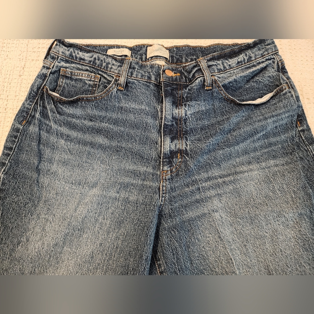 Universal Thread Women's Vintage Straight Classic Blue Denim Jeans Size 16R/33 - Picture 4 of 10